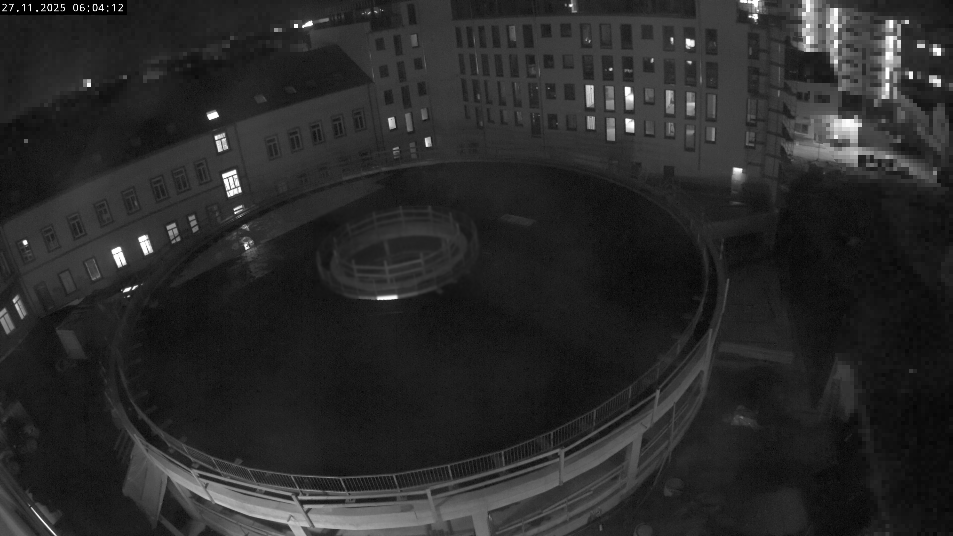 27.11.2025 06:04